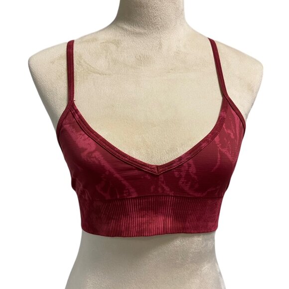 Lululemon Berry Red Sports Bra - Adjustable Straps, Low-Impact, A-C Cup, size 8 - Picture 2 of 7